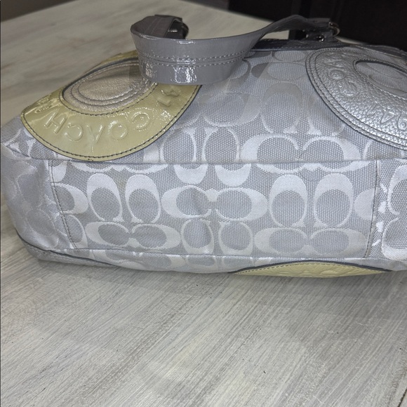 Coach Madison Mia Multi-Color East West Patchwork Circle Pattern Tote - Picture 8 of 12